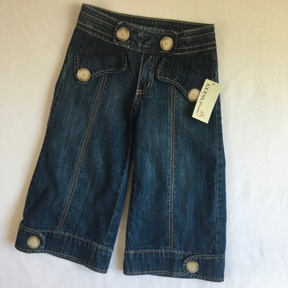 NWT Guess Jeans Cropped Jeans